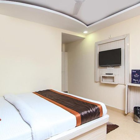 Oyo 8883 Hotel Comfort Zone Lucknow Luaran gambar