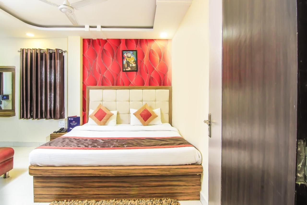 Oyo 8883 Hotel Comfort Zone Lucknow Luaran gambar