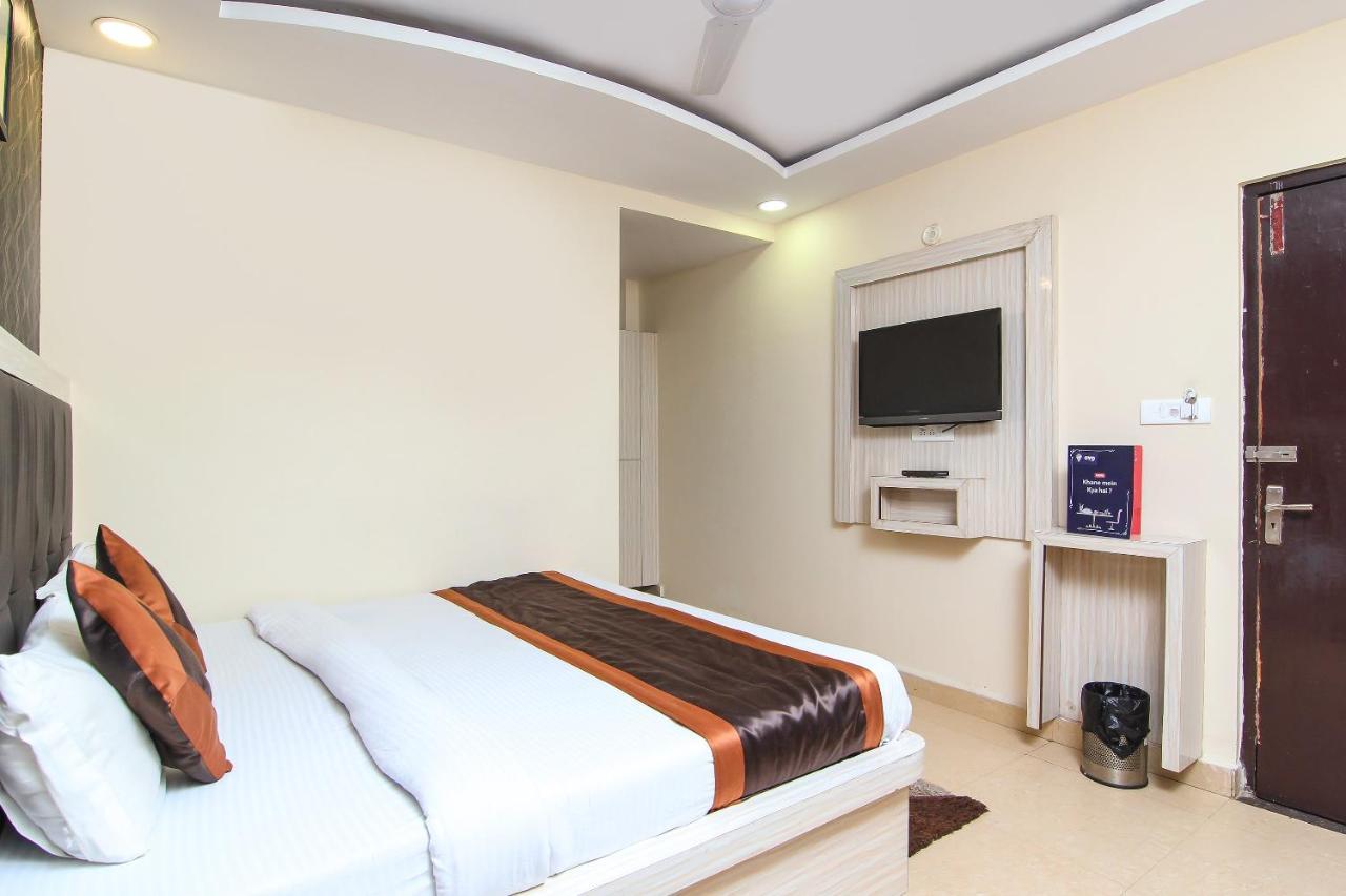 Oyo 8883 Hotel Comfort Zone Lucknow Luaran gambar