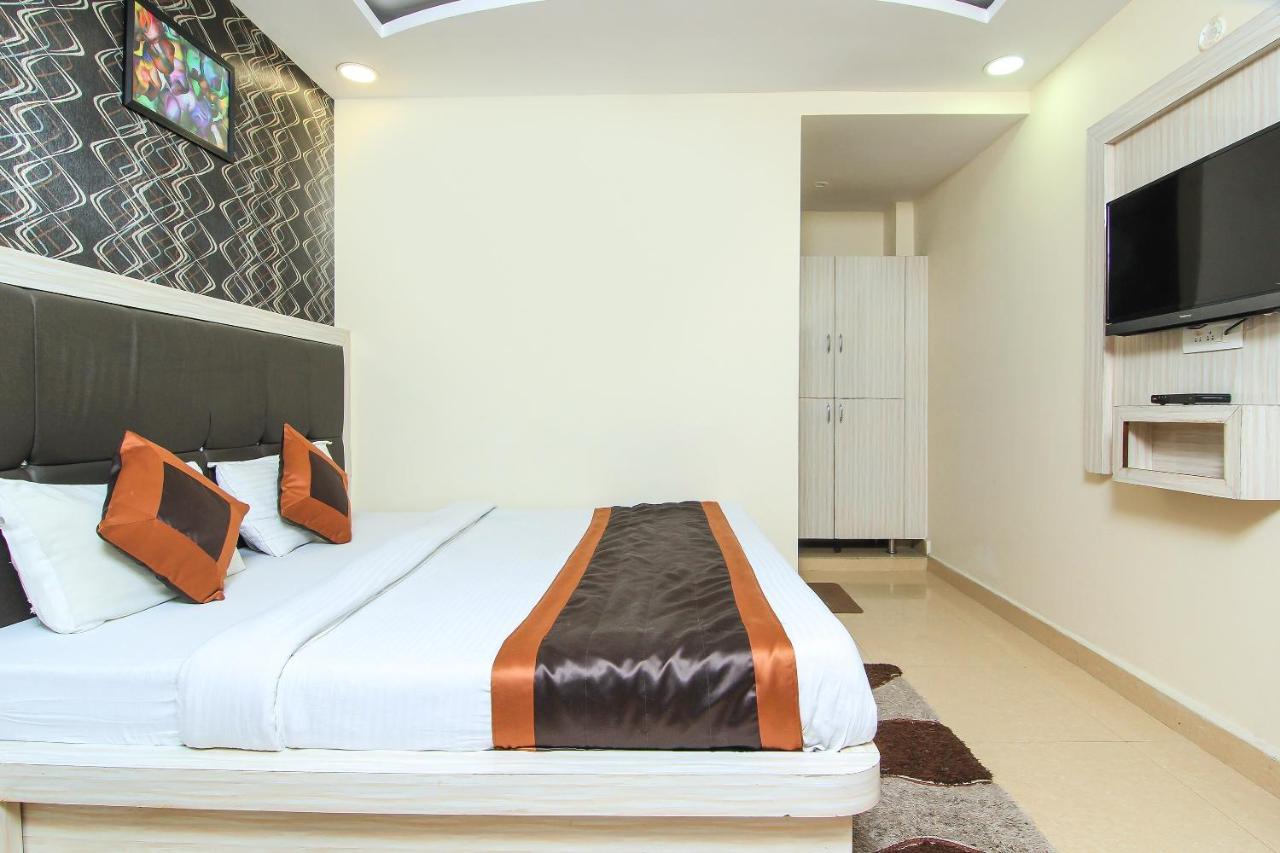 Oyo 8883 Hotel Comfort Zone Lucknow Luaran gambar