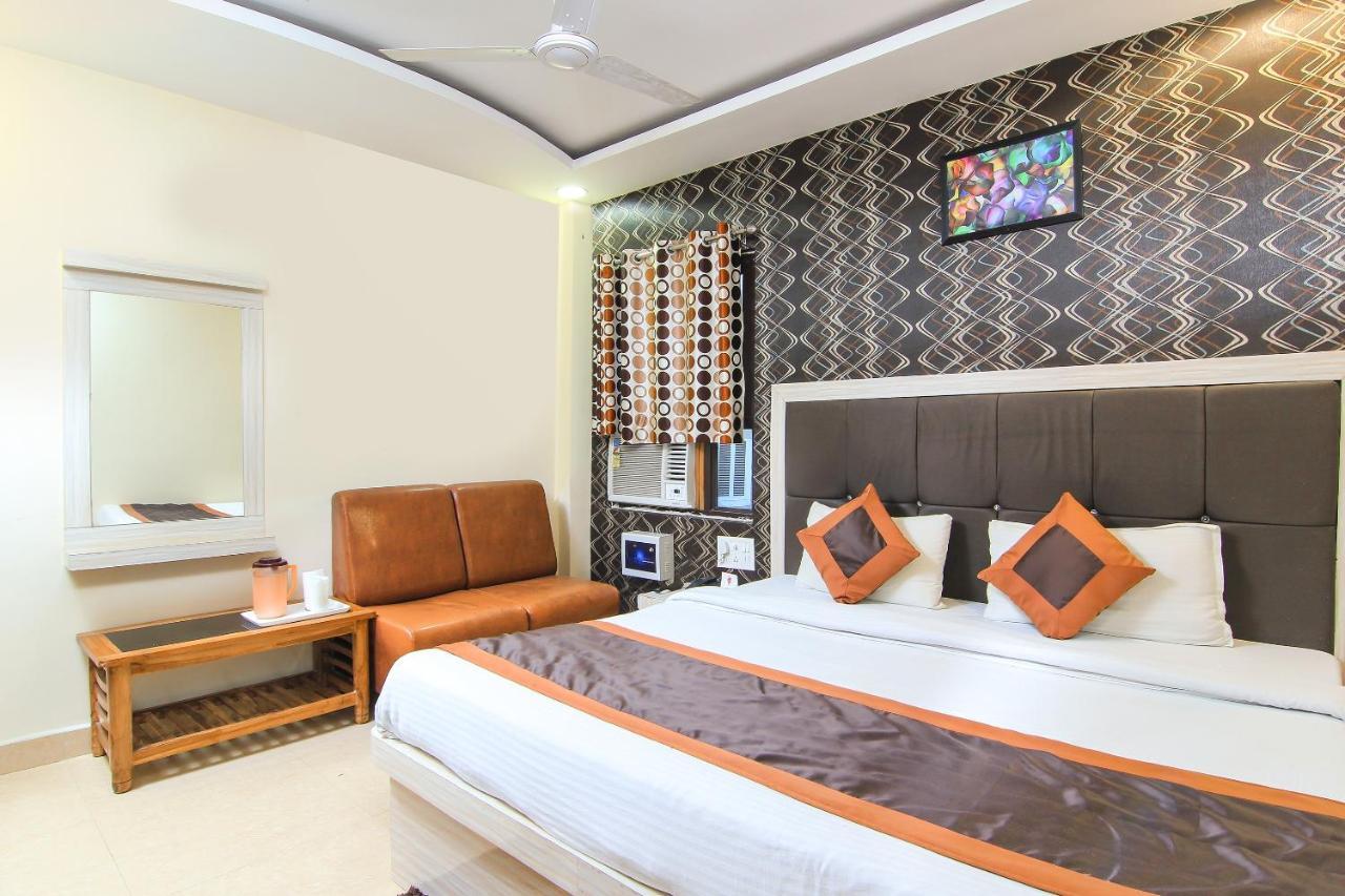 Oyo 8883 Hotel Comfort Zone Lucknow Luaran gambar