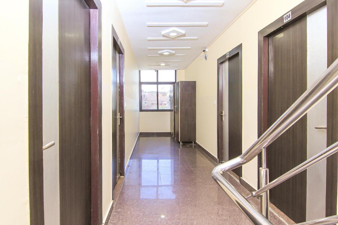 Oyo 8883 Hotel Comfort Zone Lucknow Luaran gambar